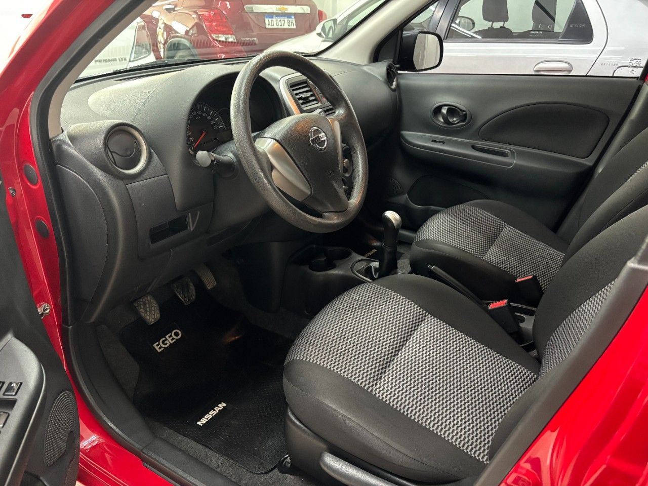 Nissan March Usado en Mendoza, deRuedas