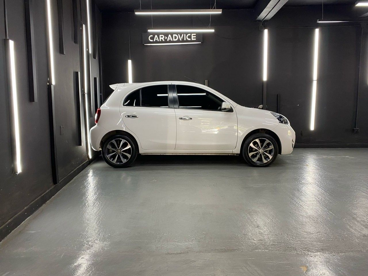 Nissan March Usado en Córdoba, deRuedas