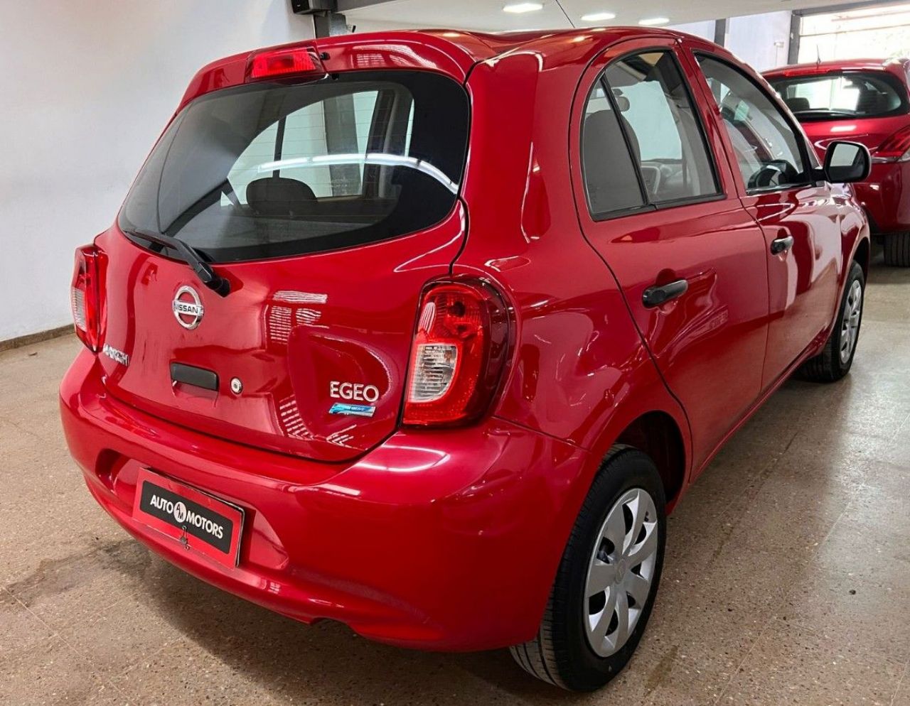 Nissan March Usado Financiado en Córdoba, deRuedas