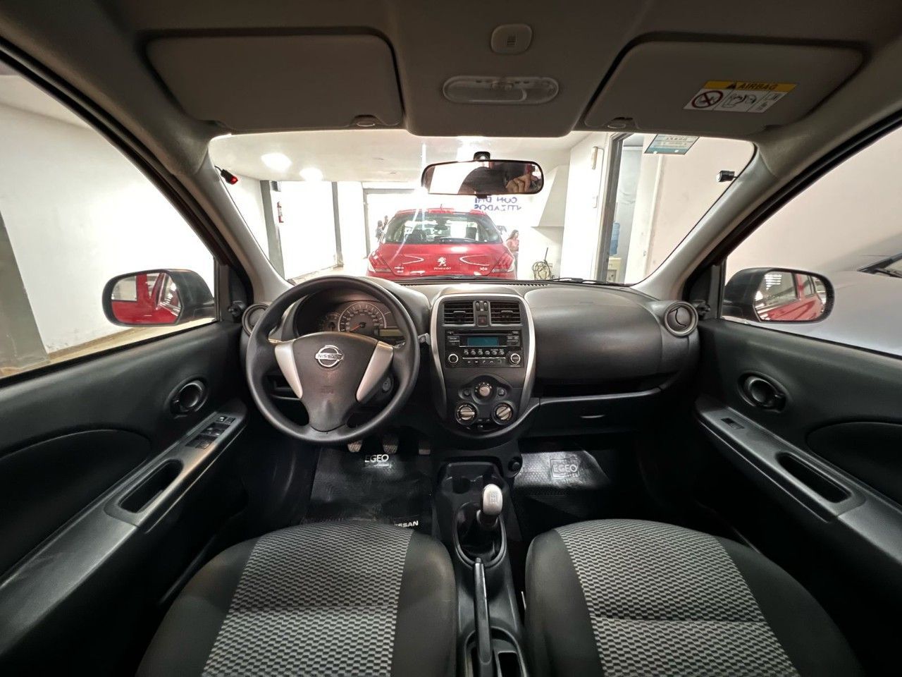 Nissan March Usado Financiado en Córdoba, deRuedas