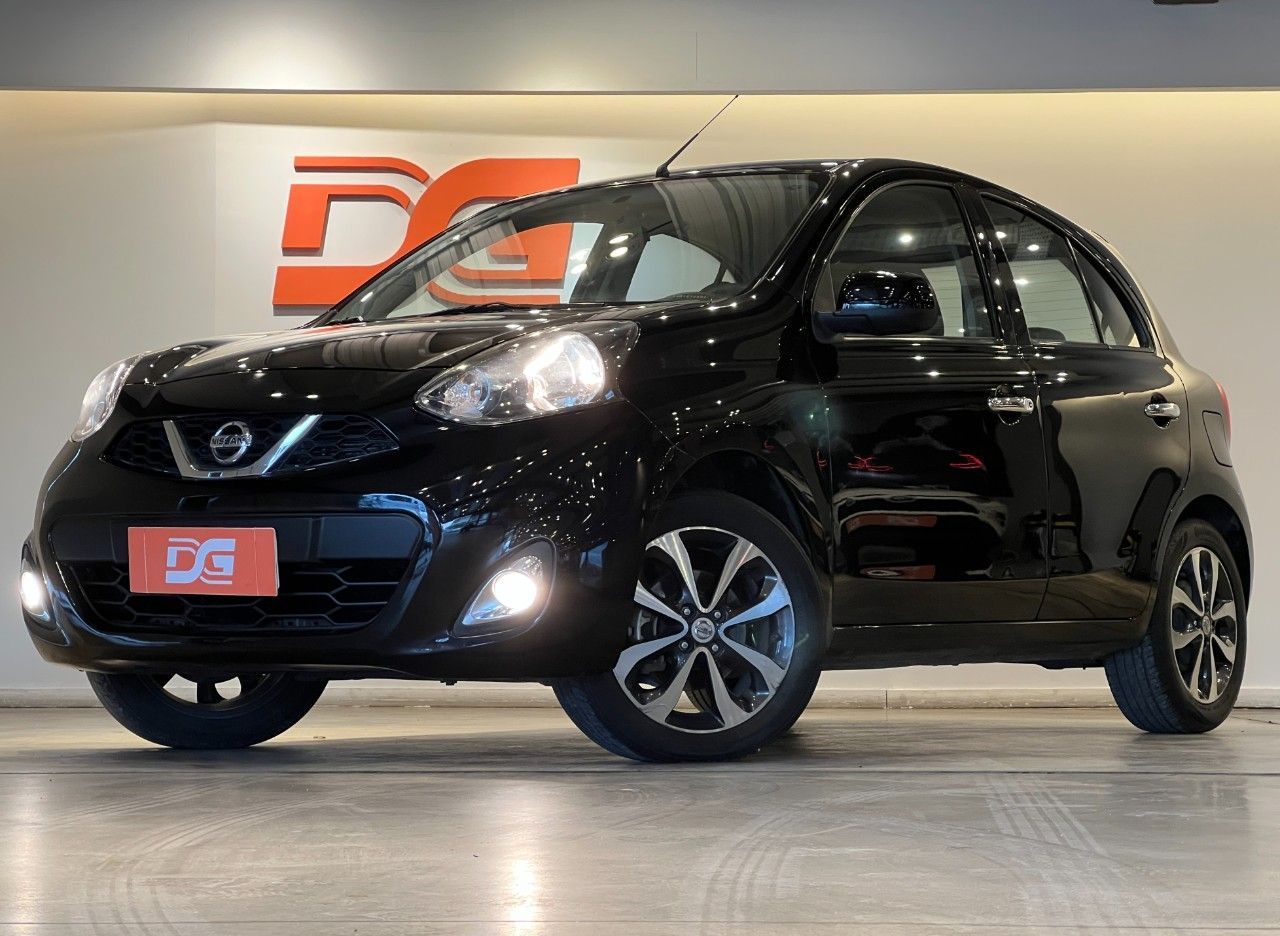 Nissan March Usado Financiado en Córdoba, deRuedas