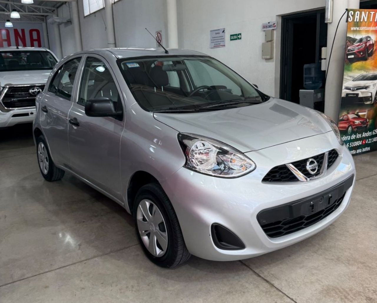 Nissan March Usado Financiado en Mendoza, deRuedas