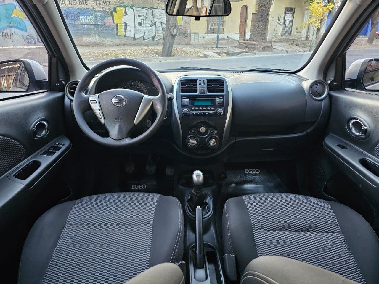 Nissan March Usado Financiado en Mendoza, deRuedas