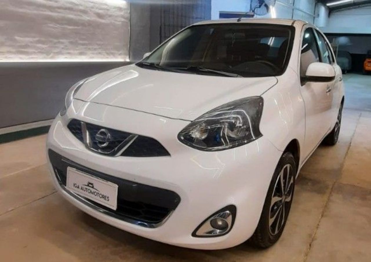 Nissan March Usado Financiado en Córdoba, deRuedas