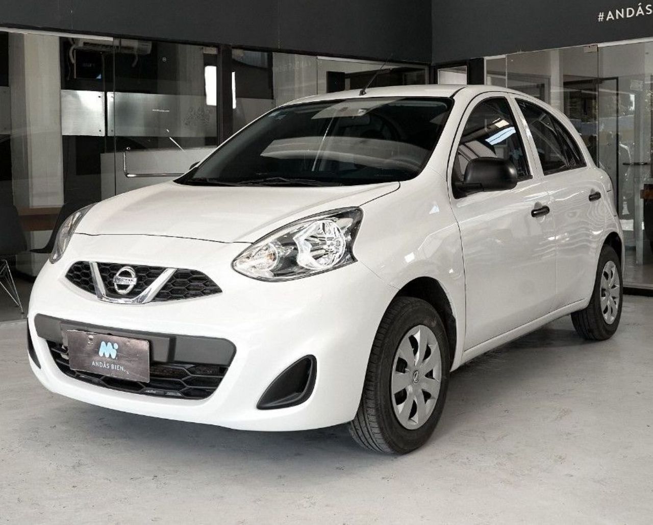 Nissan March Usado Financiado en Córdoba, deRuedas