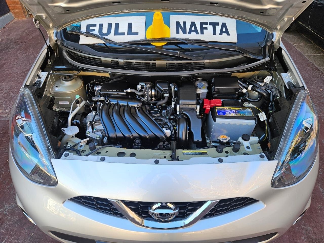 Nissan March Usado en Mendoza, deRuedas