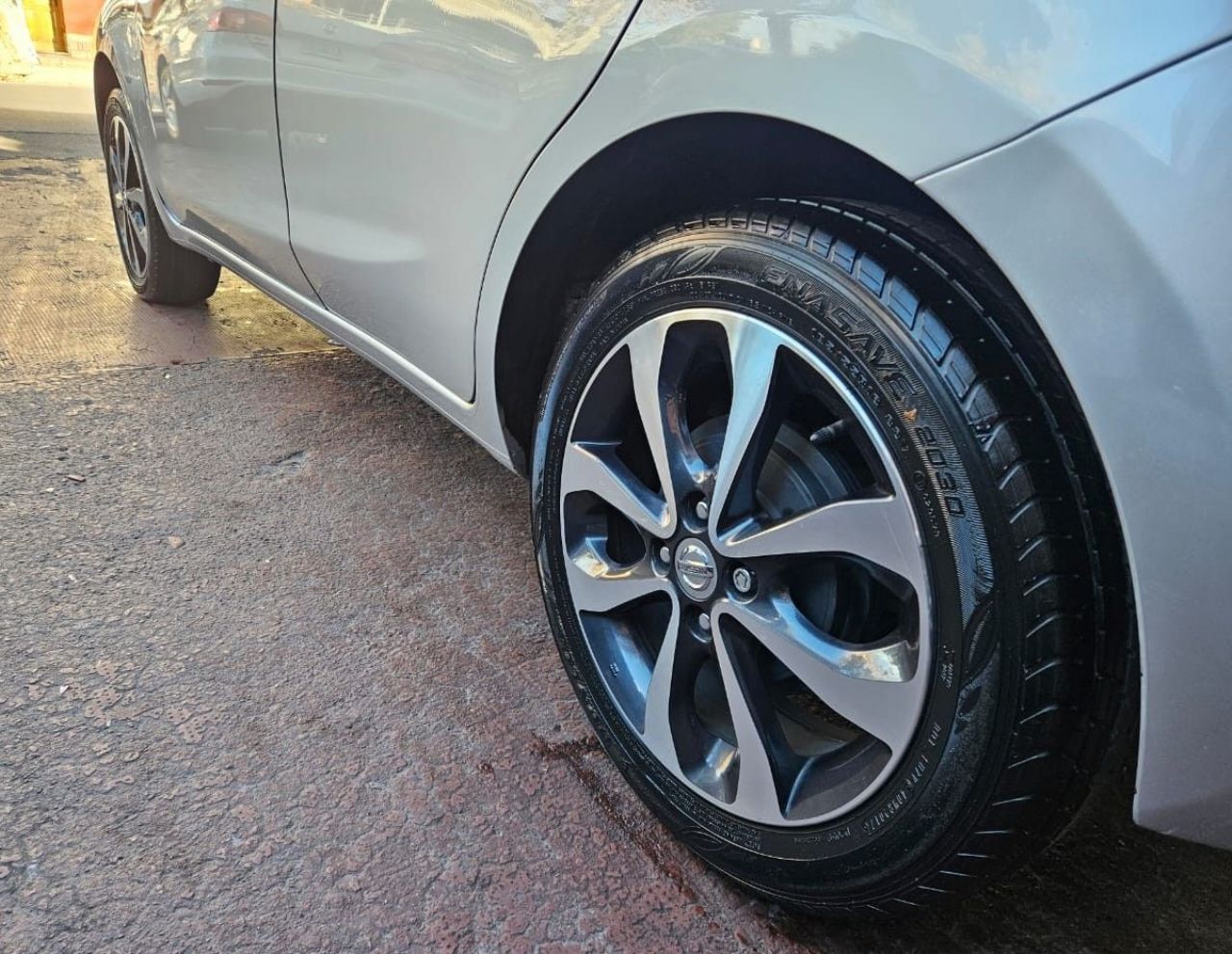 Nissan March Usado en Mendoza, deRuedas