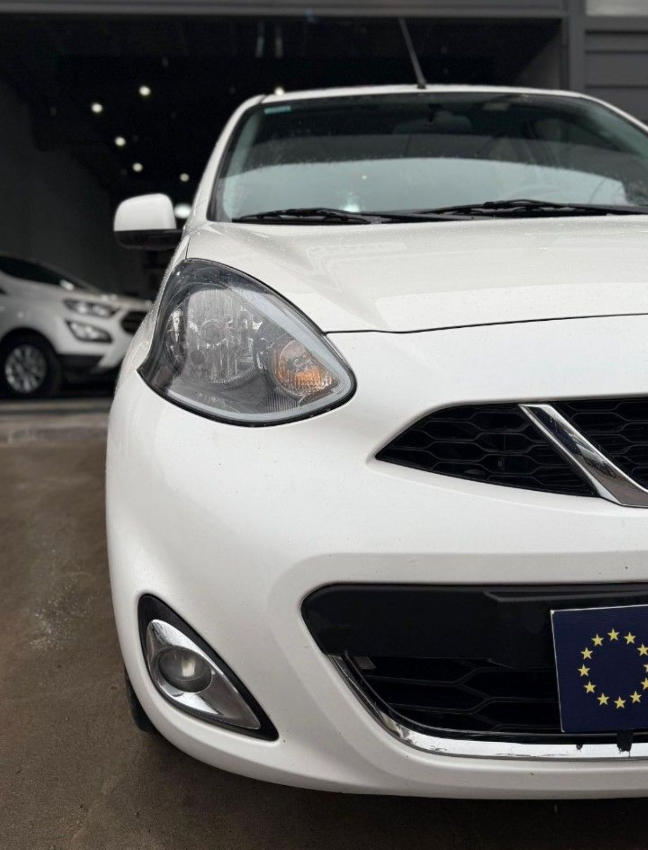 Nissan March Usado Financiado en Córdoba, deRuedas