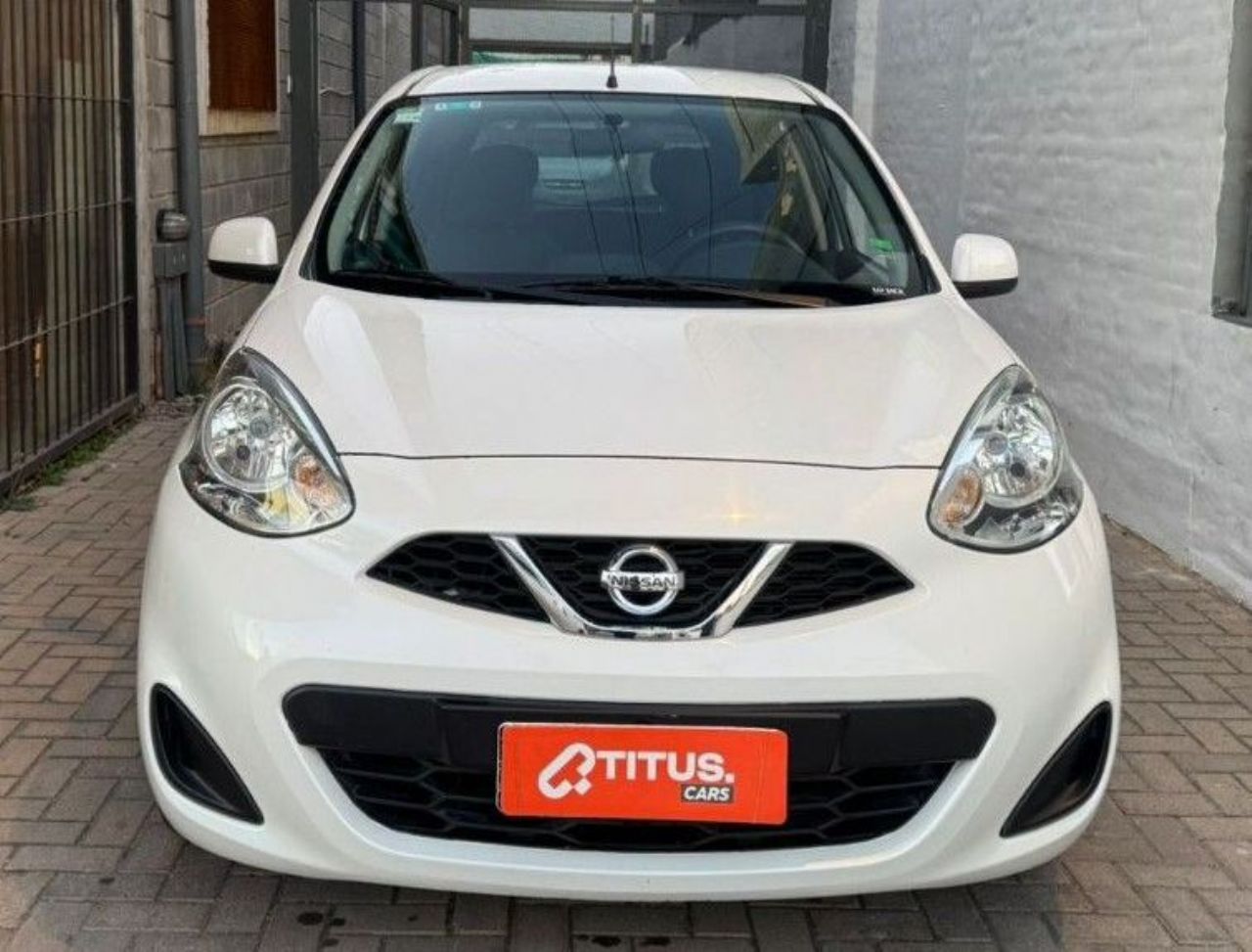 Nissan March Usado Financiado en Córdoba, deRuedas