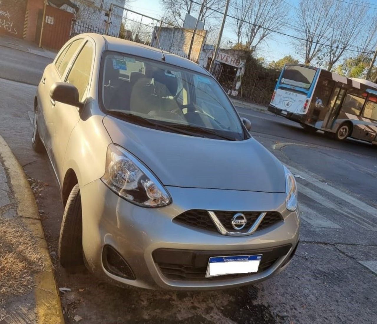 Nissan March Usado en Buenos Aires, deRuedas