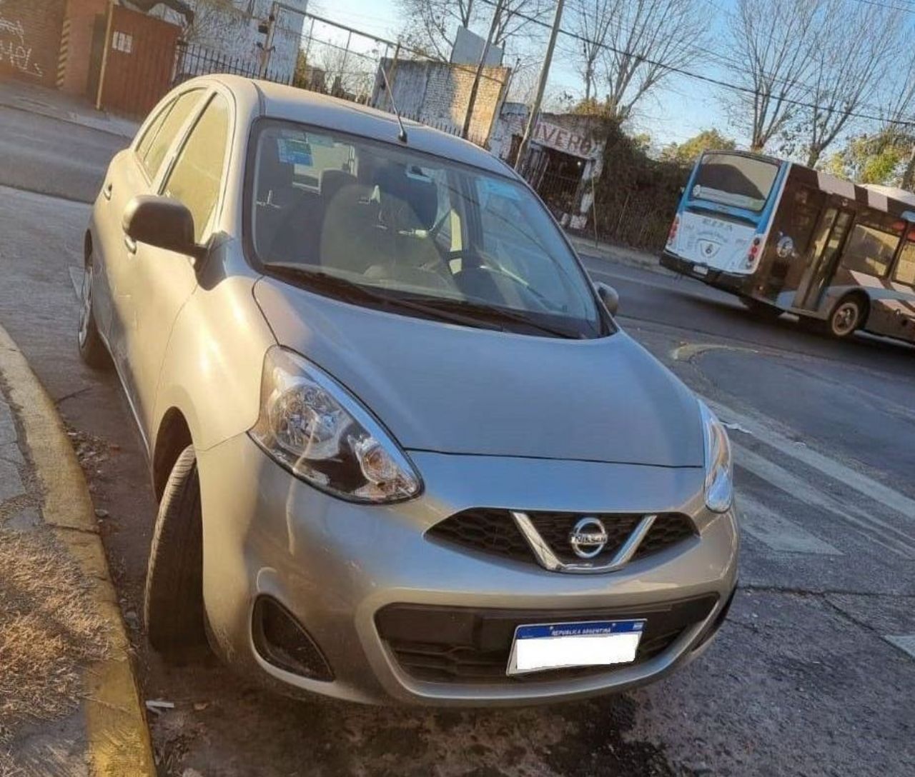 Nissan March Usado en Buenos Aires, deRuedas