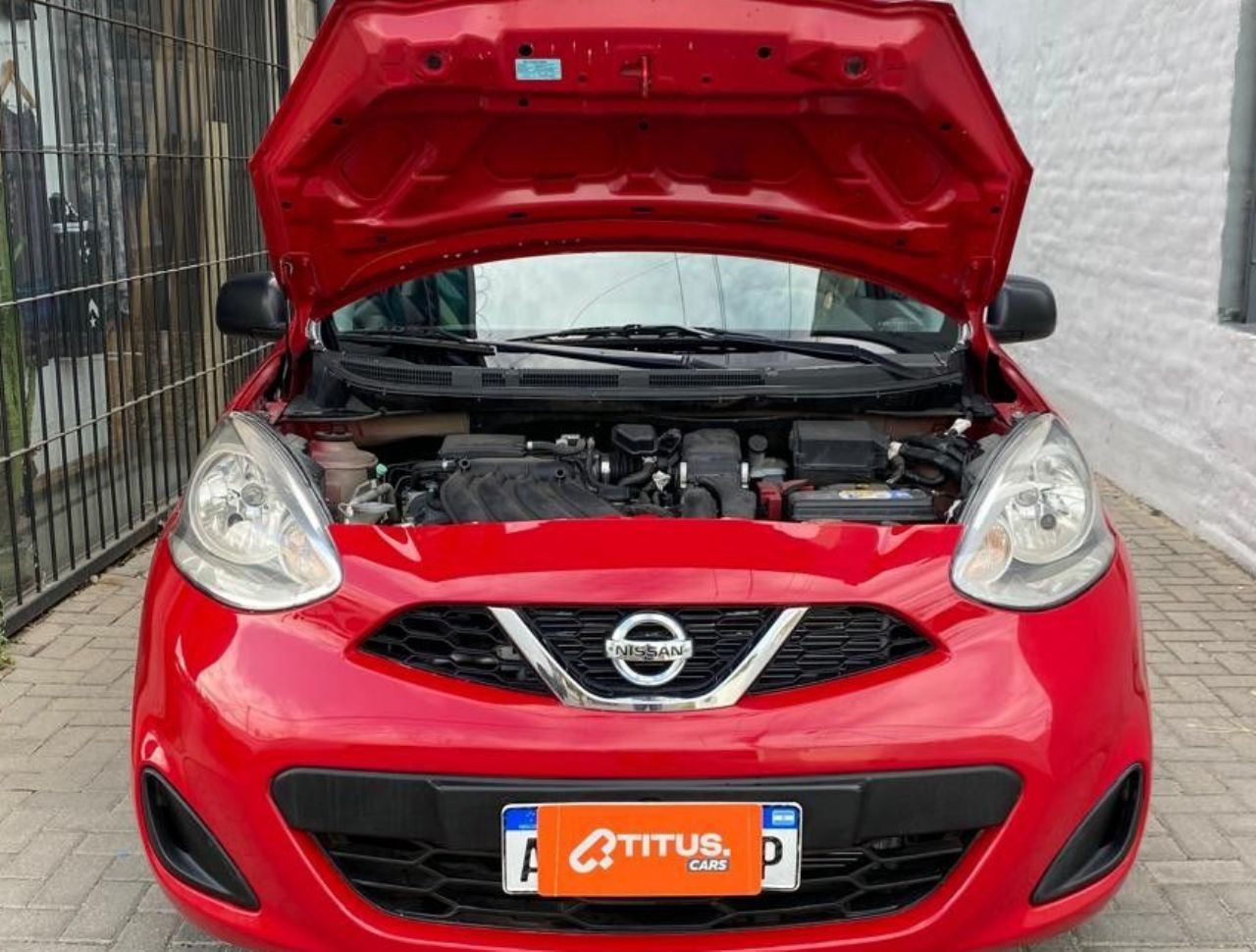 Nissan March Usado Financiado en Córdoba, deRuedas