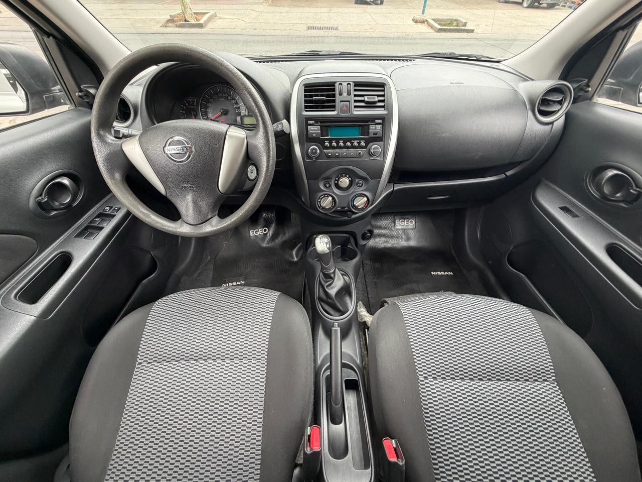 Nissan March Usado Financiado en Mendoza, deRuedas