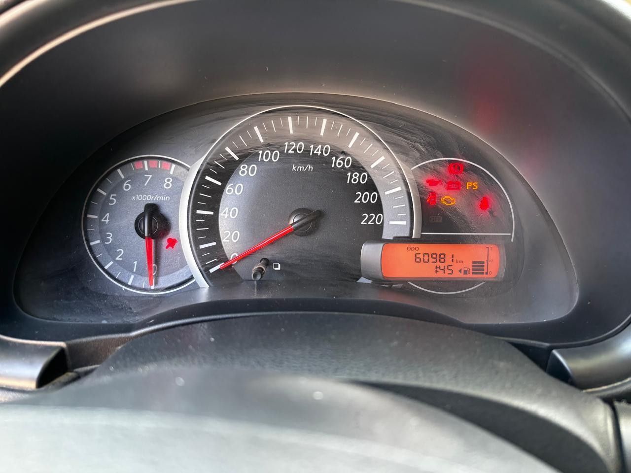 Nissan March Usado en Córdoba, deRuedas