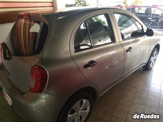 Nissan March Usado en Mendoza, deRuedas