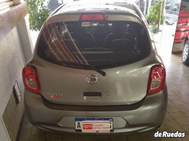 Nissan March Usado en Mendoza, deRuedas