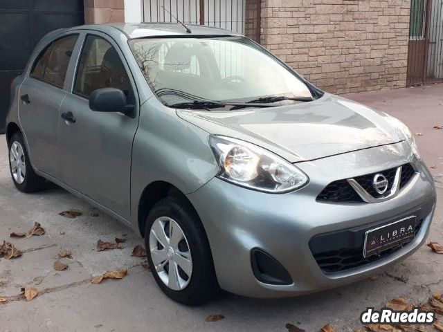 Nissan March Usado en Mendoza, deRuedas