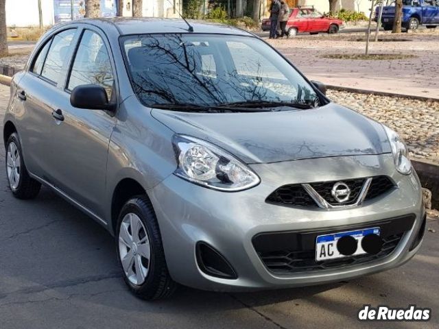 Nissan March Usado en Mendoza, deRuedas