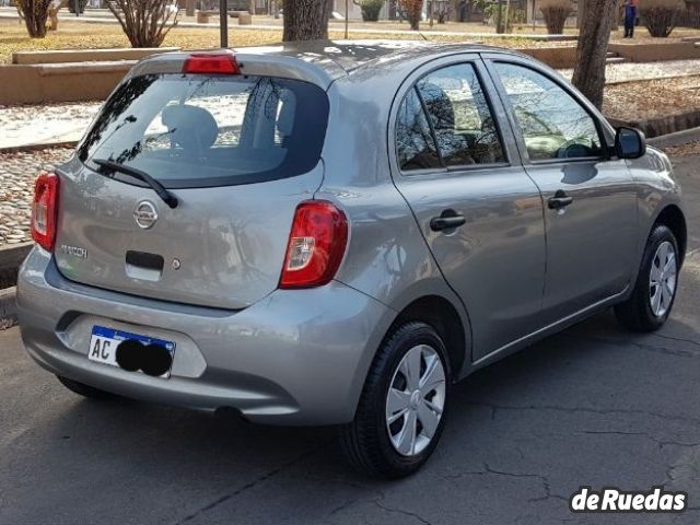 Nissan March Usado en Mendoza, deRuedas