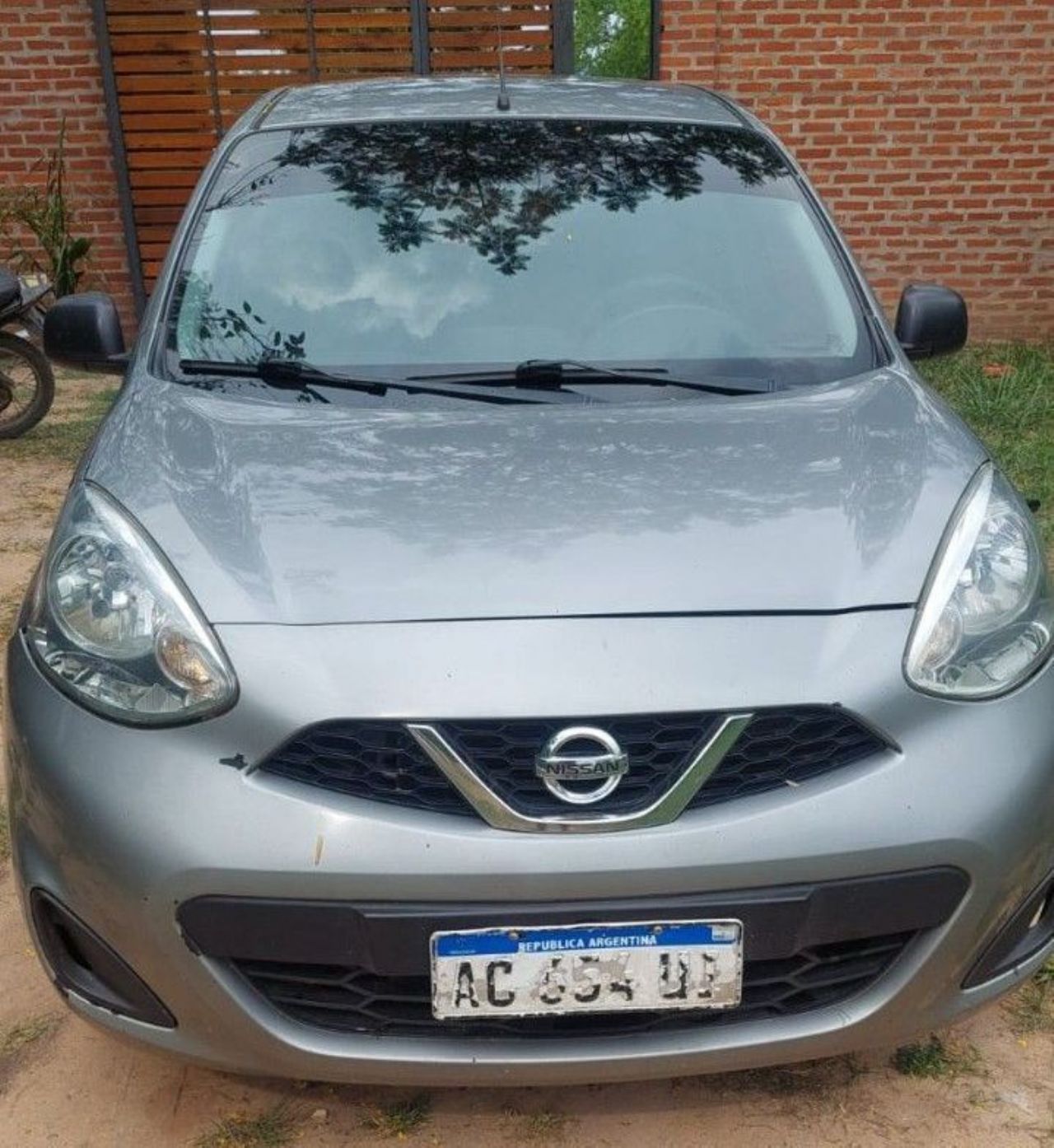 Nissan March Usado en Corrientes, deRuedas