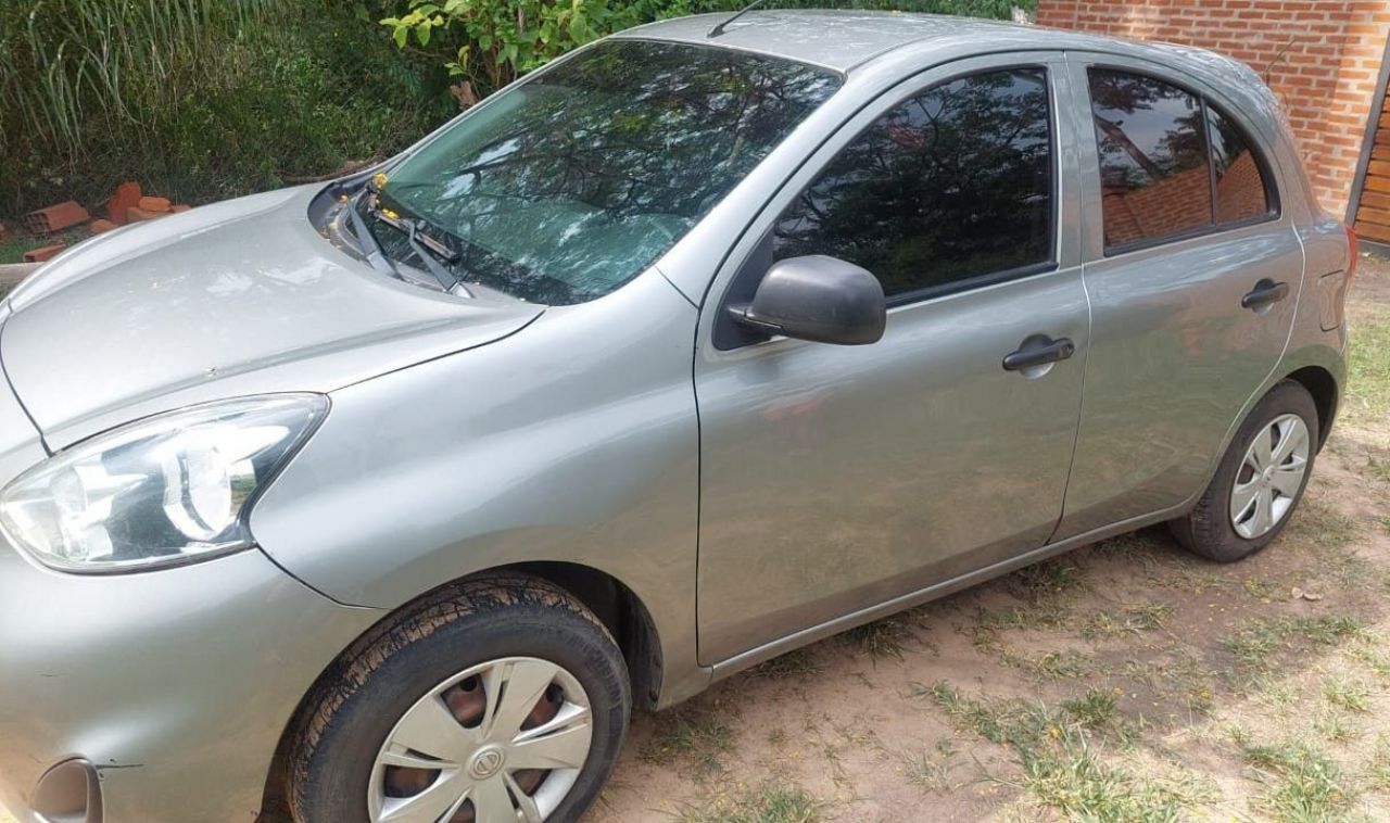 Nissan March Usado en Corrientes, deRuedas