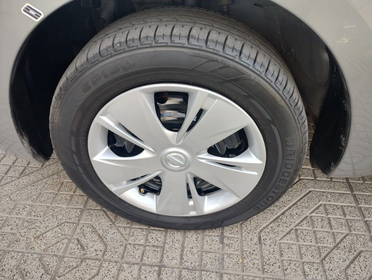 Nissan March Usado en Mendoza, deRuedas