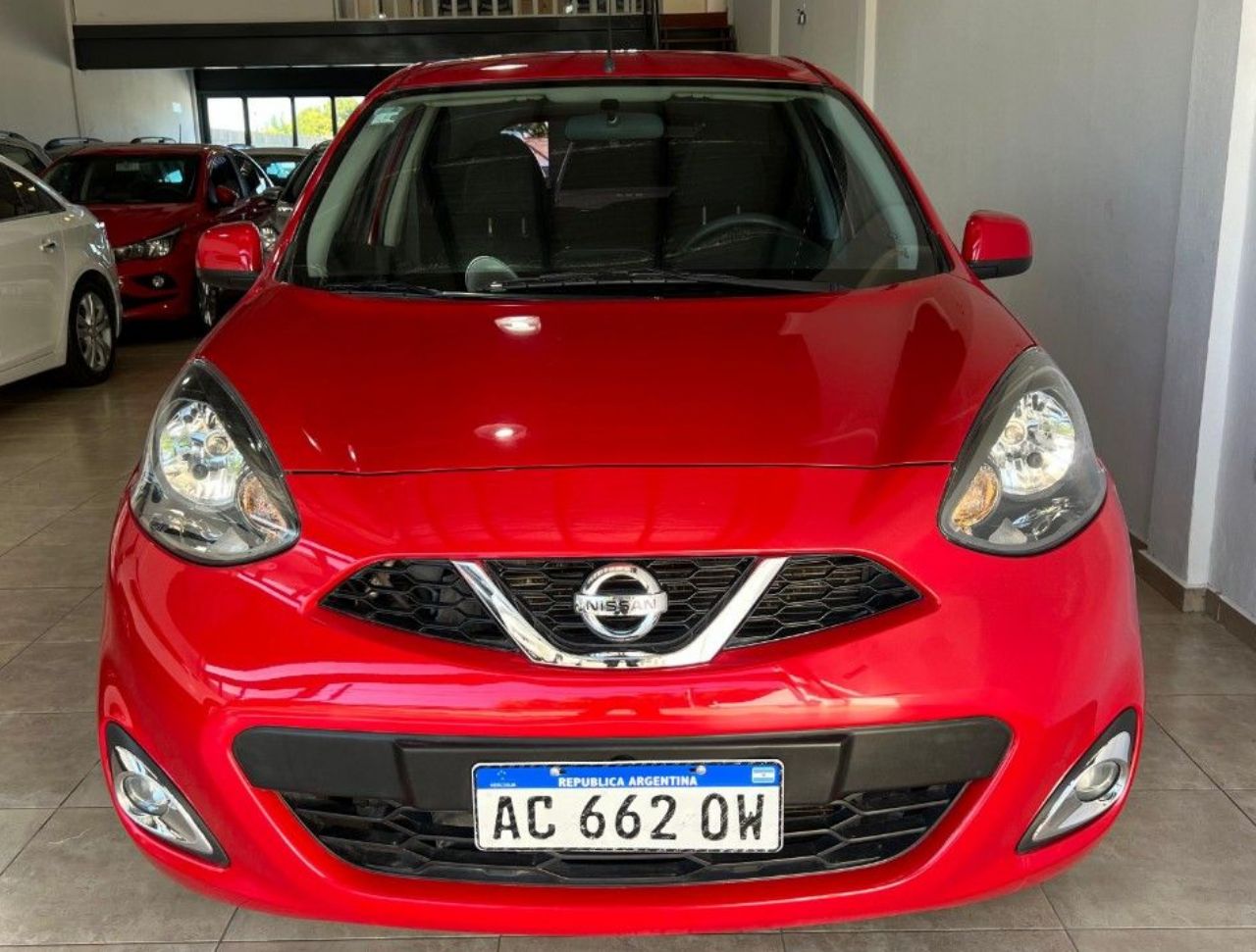 Nissan March Usado en Córdoba, deRuedas