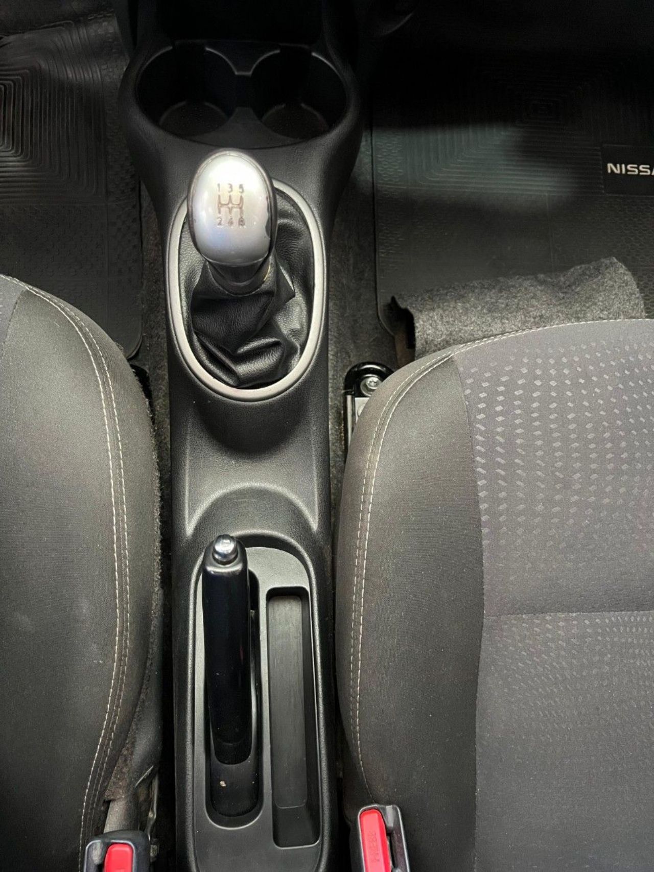 Nissan March Usado en Córdoba, deRuedas