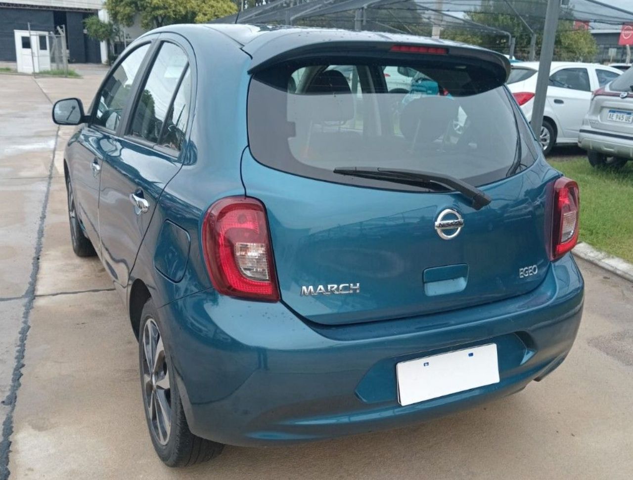 Nissan March Usado en Córdoba, deRuedas