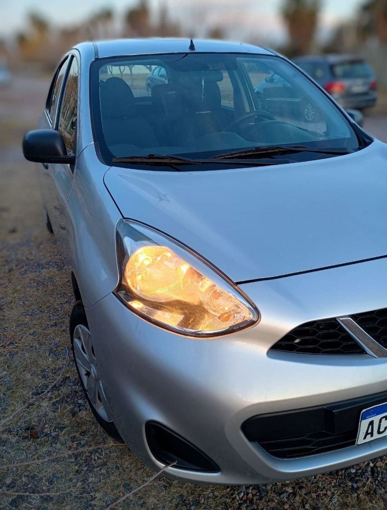 Nissan March Usado en Mendoza, deRuedas