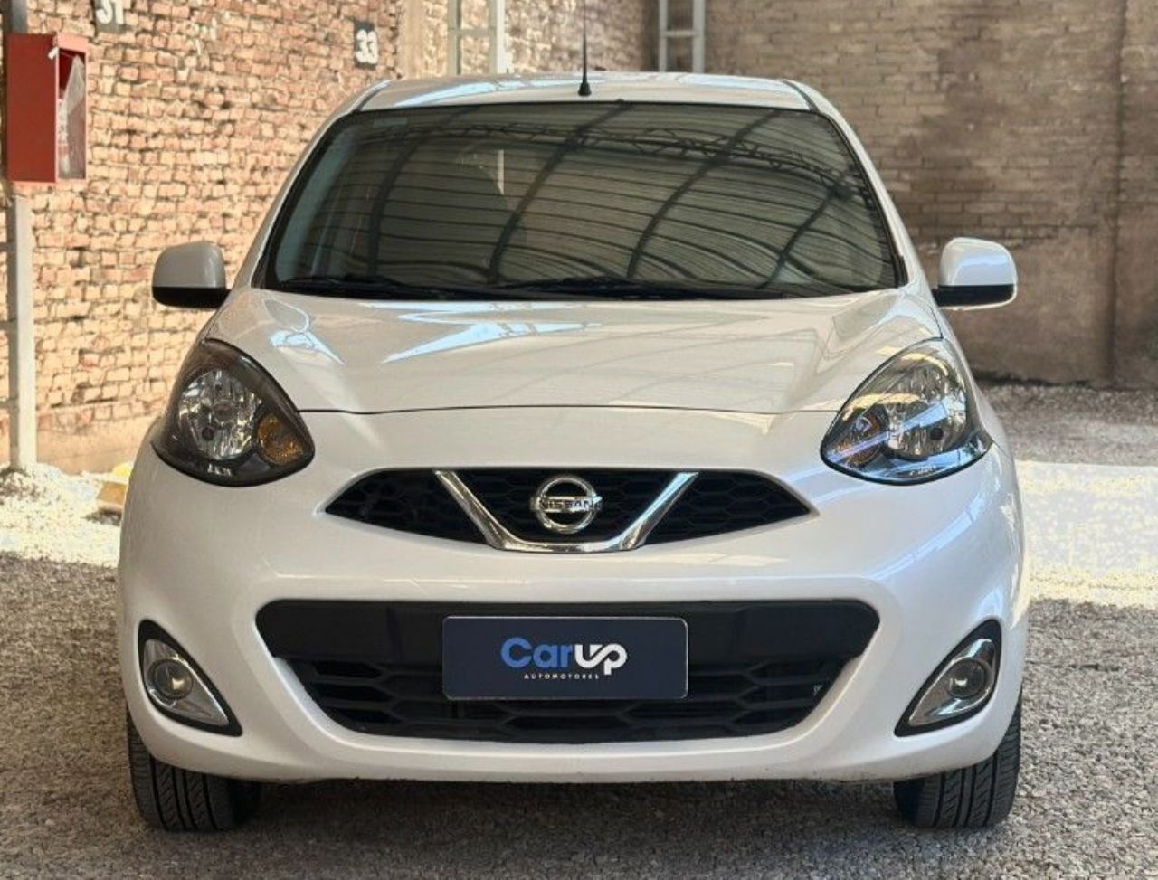 Nissan March Usado Financiado en Córdoba, deRuedas