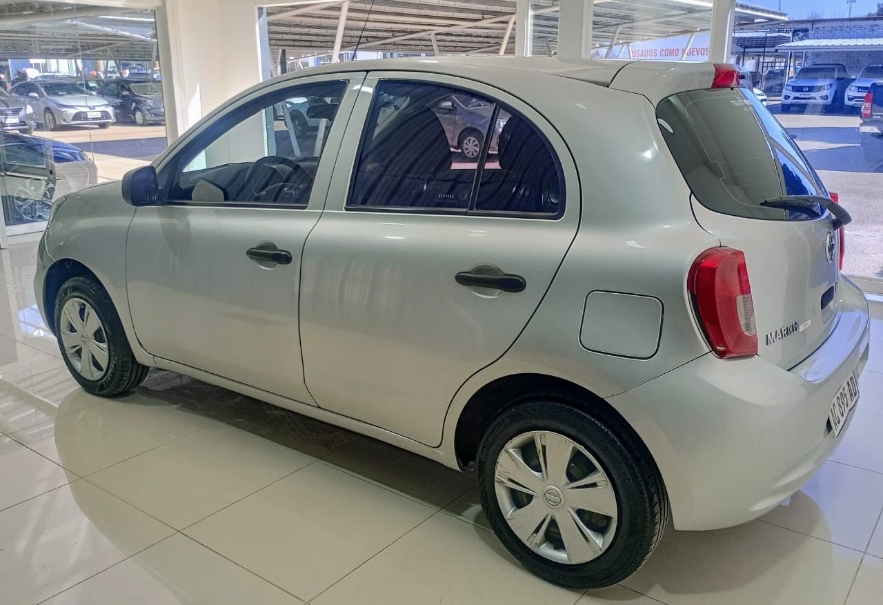 Nissan March Usado en Mendoza, deRuedas