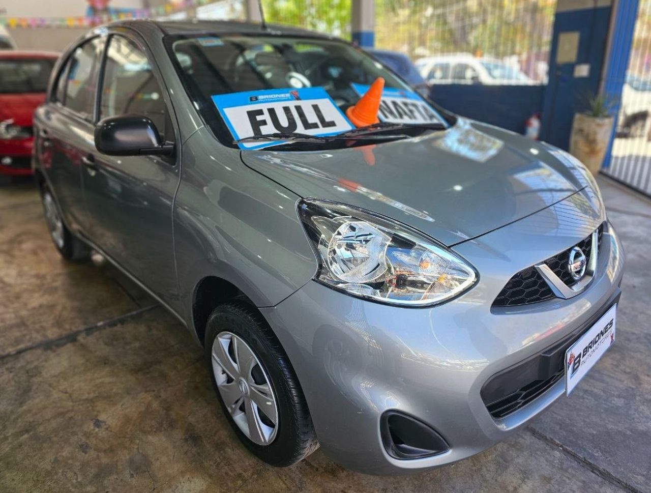 Nissan March Usado en Mendoza, deRuedas