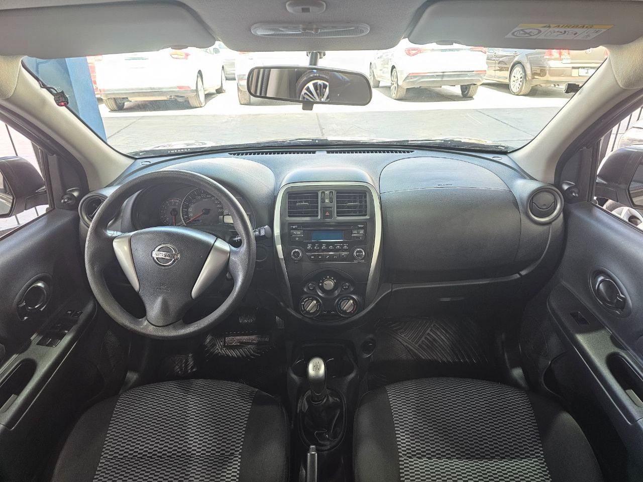 Nissan March Usado en Mendoza, deRuedas
