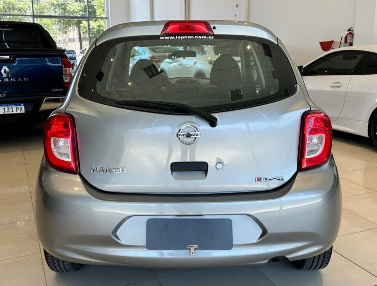 Nissan March Usado Financiado en Córdoba, deRuedas