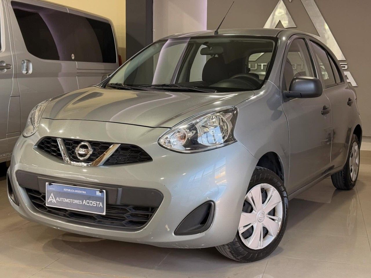 Nissan March Usado Financiado en San Juan, deRuedas