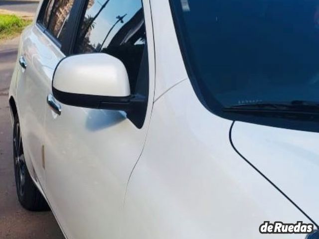 Nissan March Usado en Mendoza, deRuedas