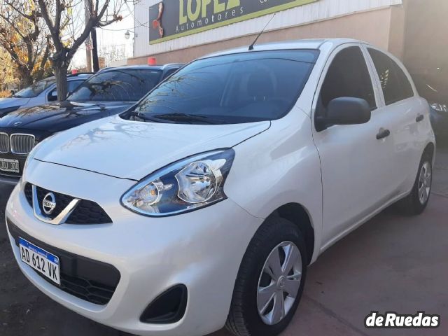 Nissan March Usado en Mendoza, deRuedas