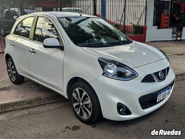 Nissan March Usado en Mendoza, deRuedas