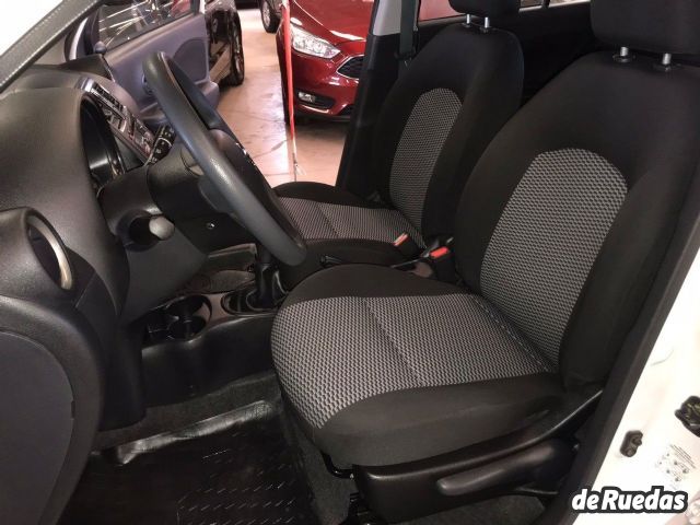 Nissan March Usado en Mendoza, deRuedas