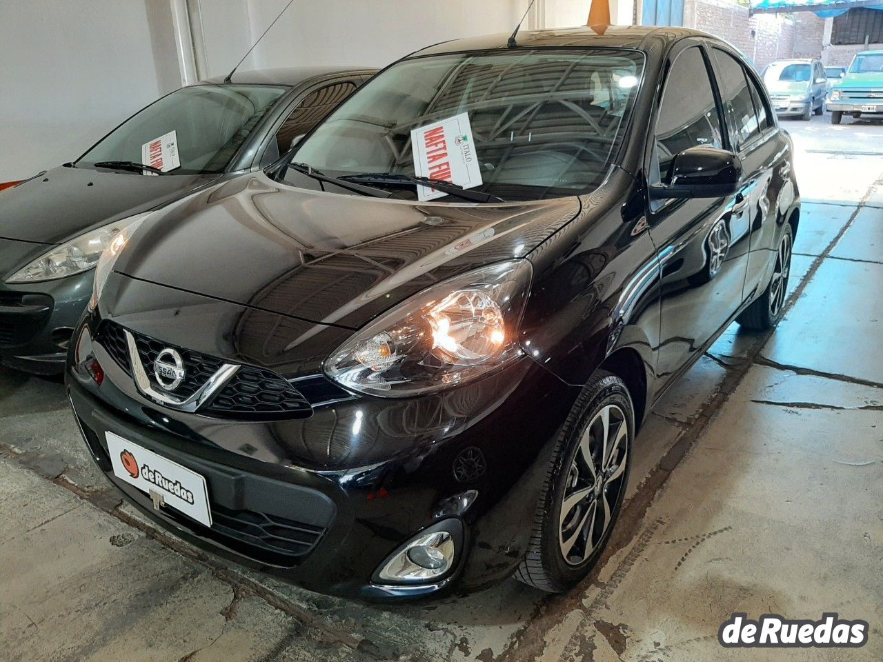 Nissan March Usado en Mendoza, deRuedas