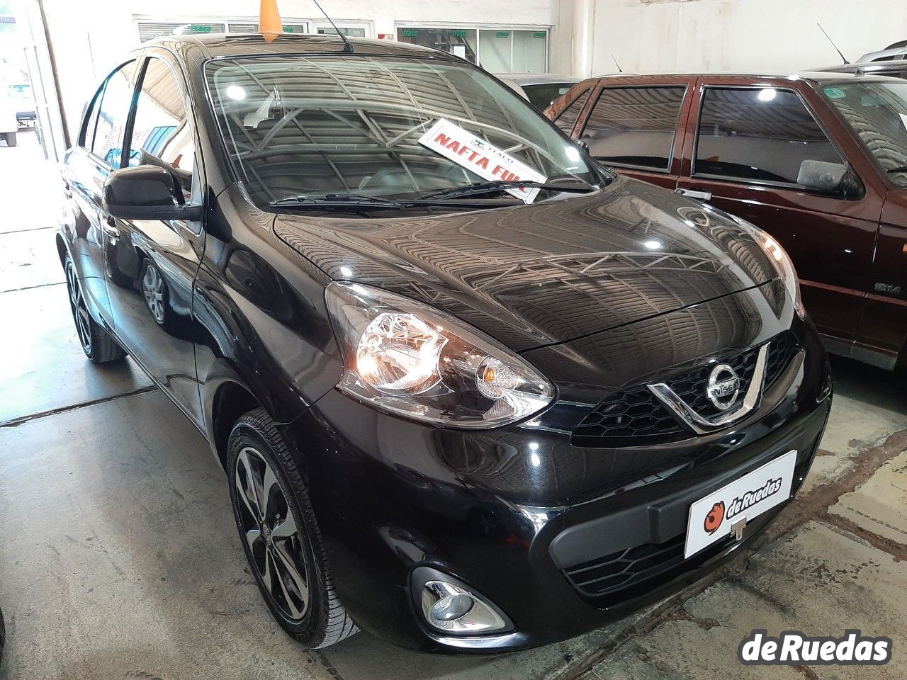 Nissan March Usado en Mendoza, deRuedas