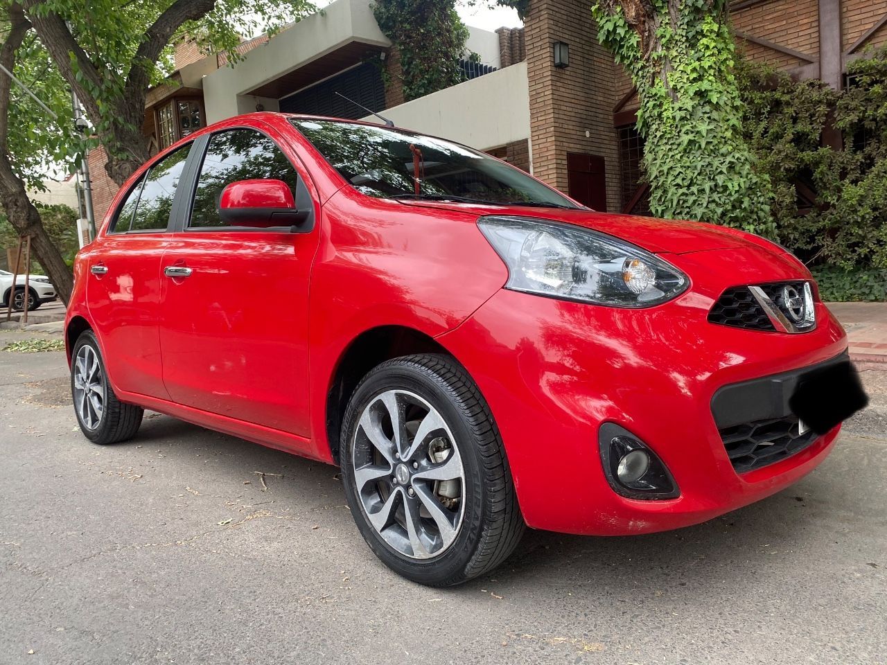 Nissan March Usado en Mendoza, deRuedas