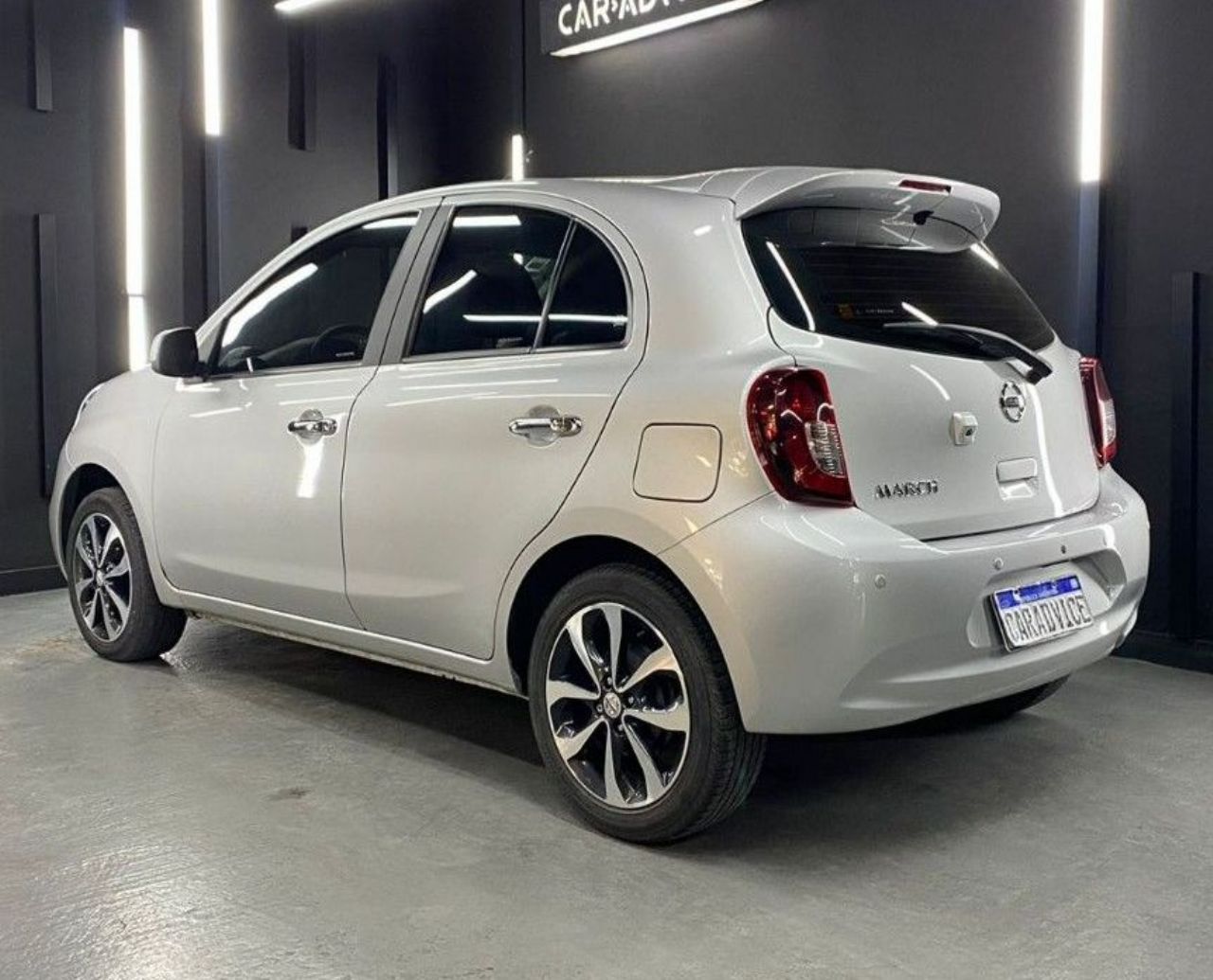 Nissan March Usado en Córdoba, deRuedas