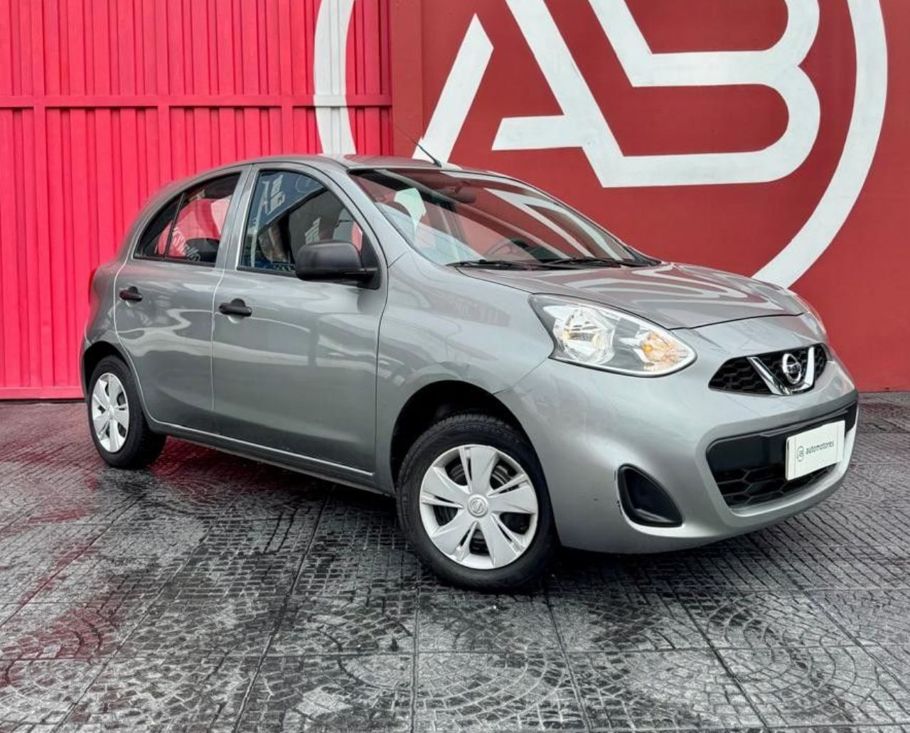 Nissan March Usado Financiado en Córdoba, deRuedas