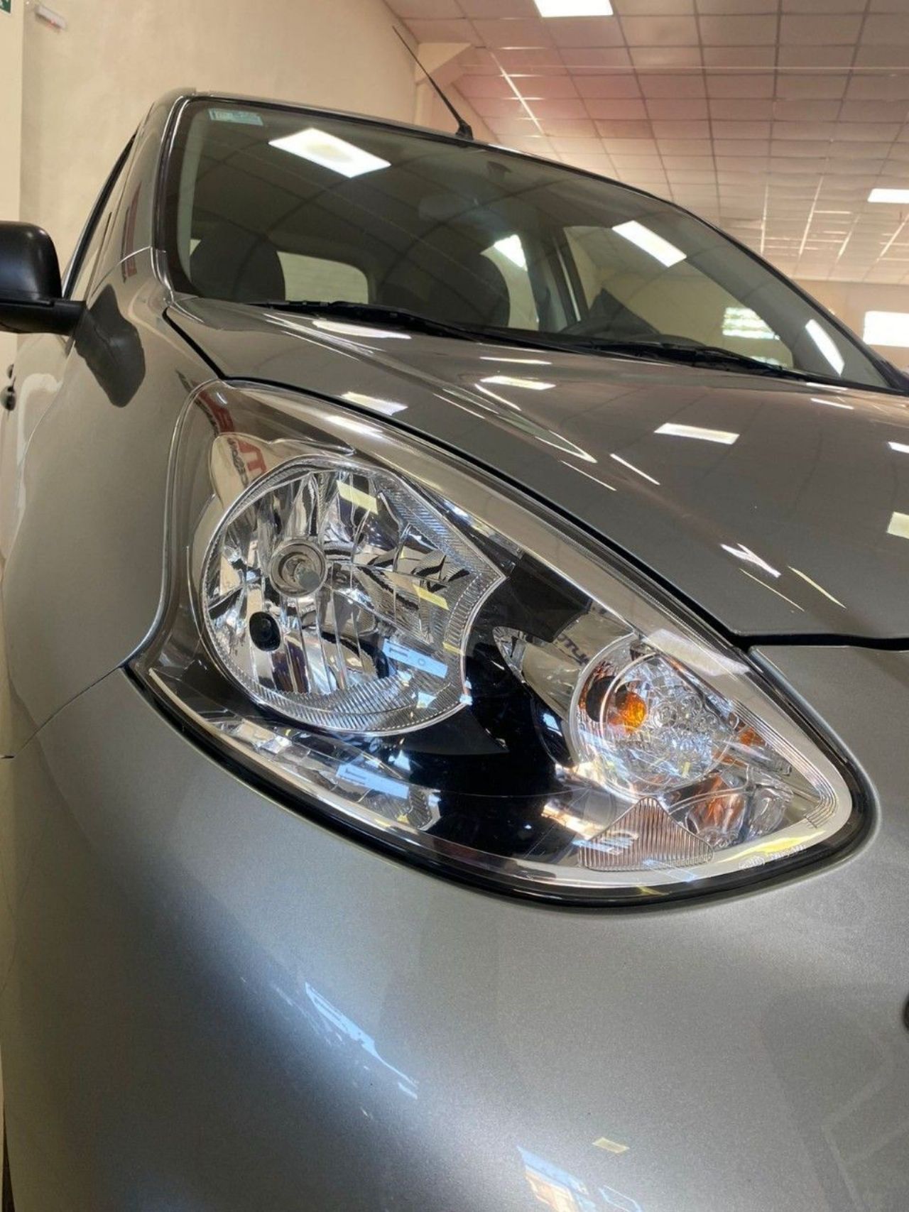 Nissan March Usado Financiado en Córdoba, deRuedas