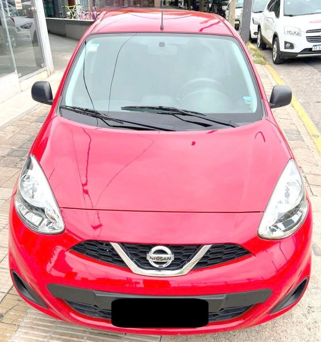 Nissan March Usado Financiado en Córdoba, deRuedas