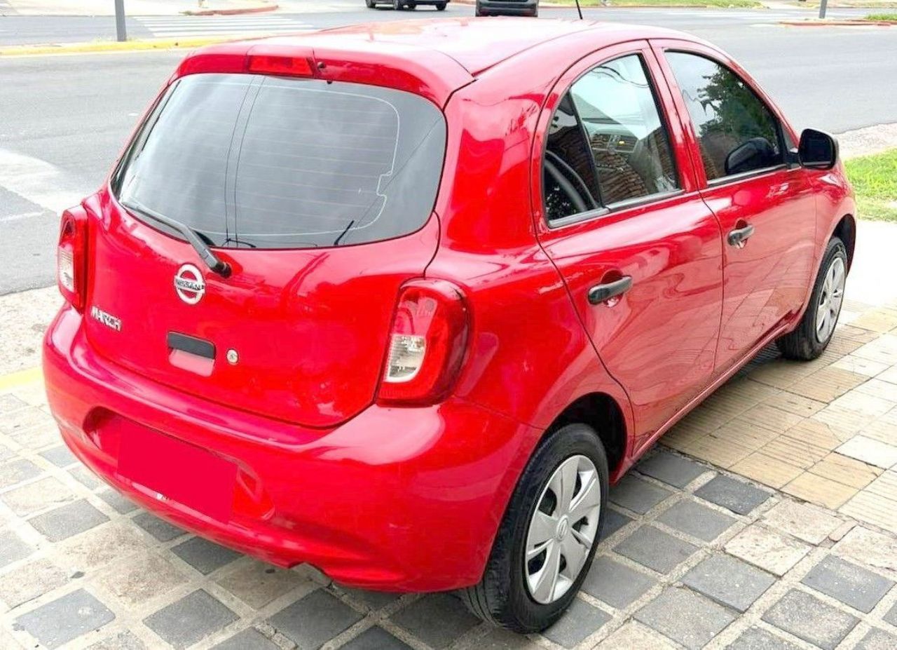 Nissan March Usado Financiado en Córdoba, deRuedas