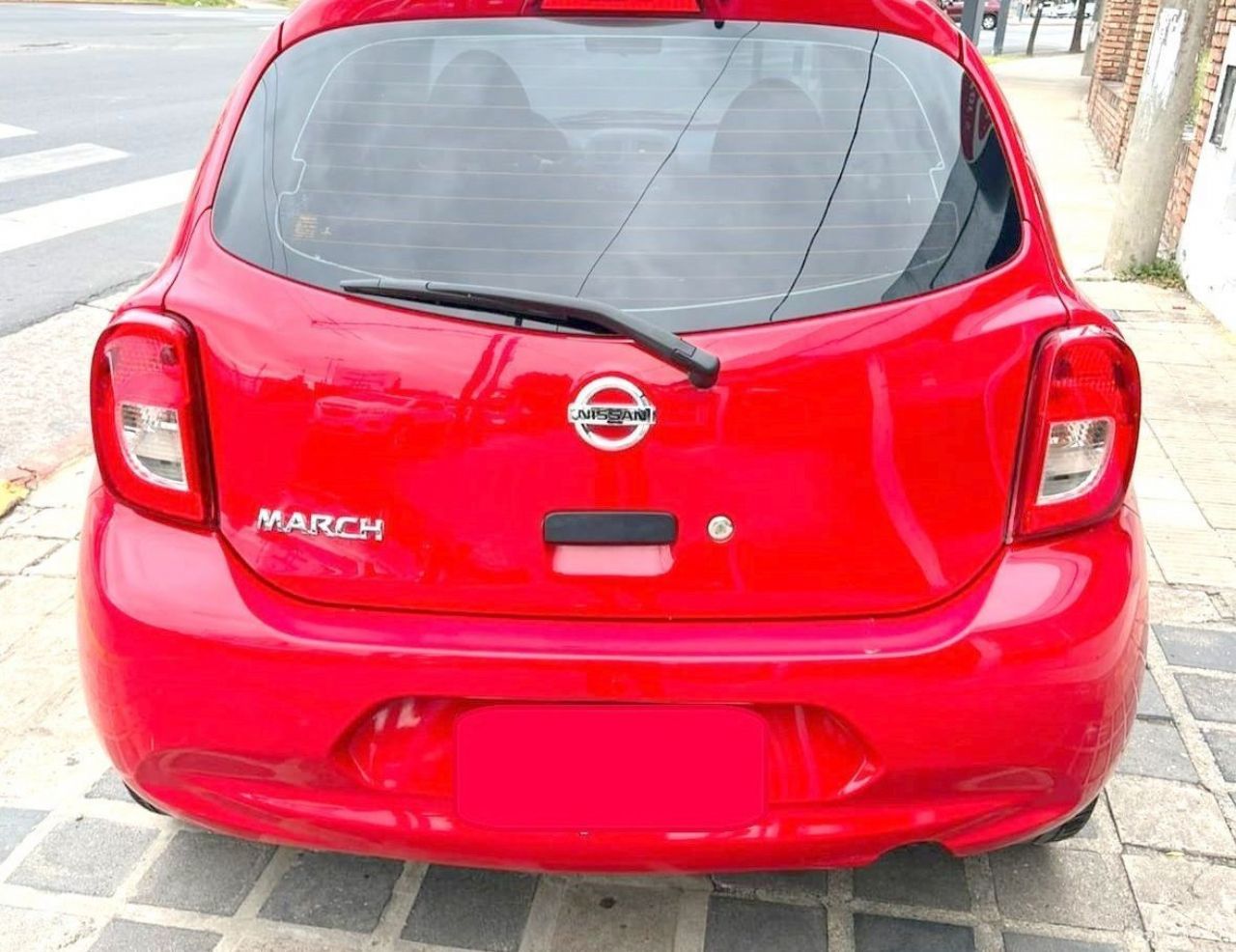 Nissan March Usado Financiado en Córdoba, deRuedas