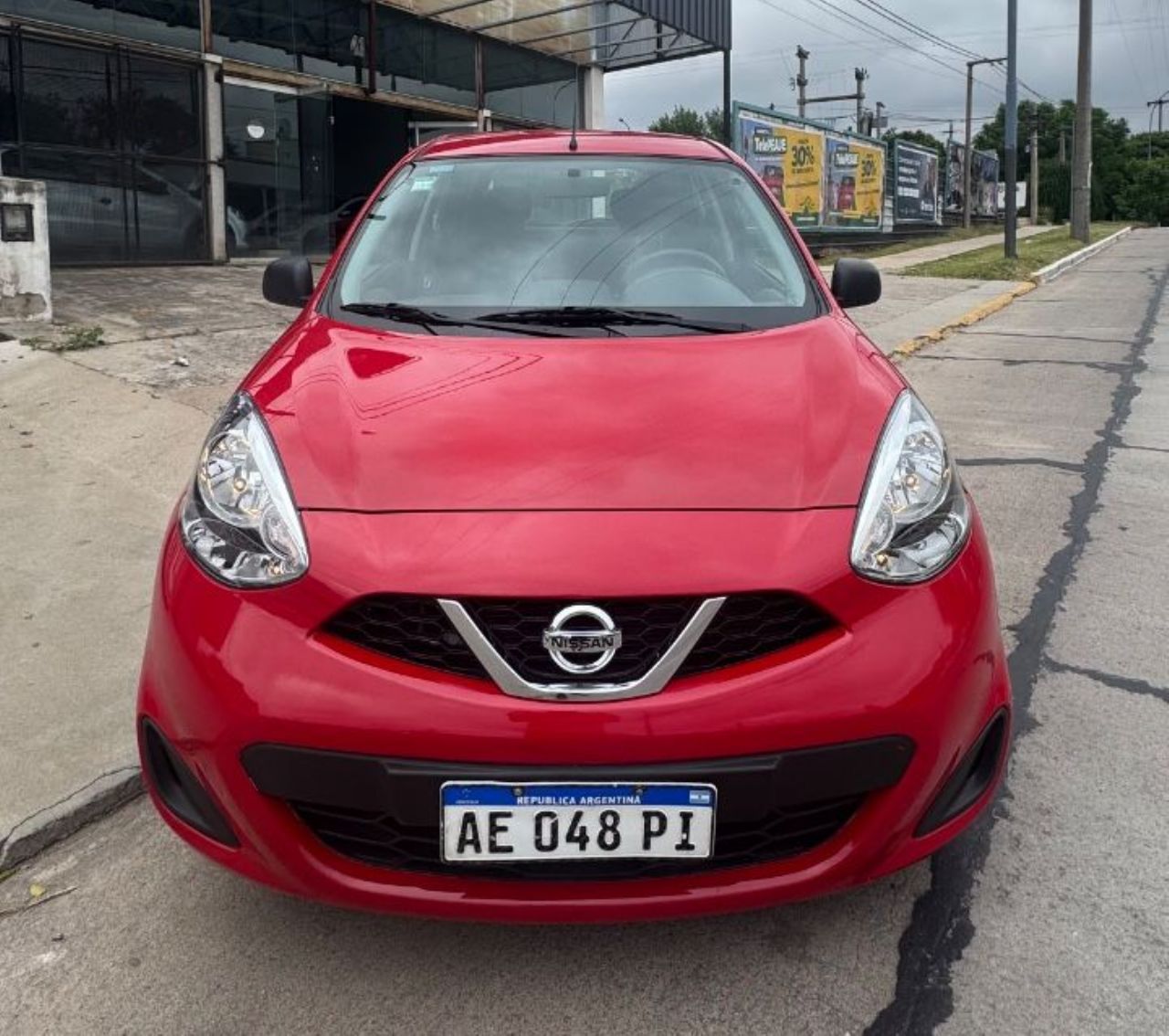Nissan March Usado en Córdoba, deRuedas